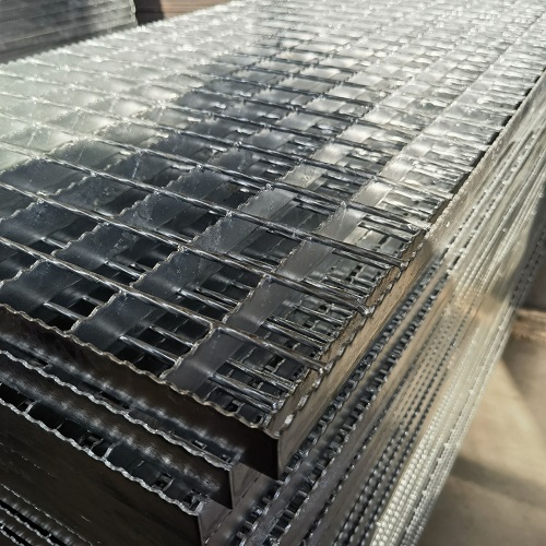 平臺鋼格柵板生命通道的構(gòu)建指南