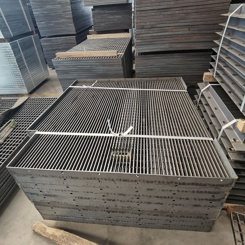 如何辨別劣質(zhì)鋼格板？看這4個細節(jié)，避免安全隱患！