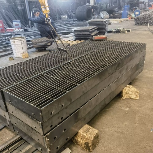 線上線下選購鋼格柵，這些差異不了解要吃大虧