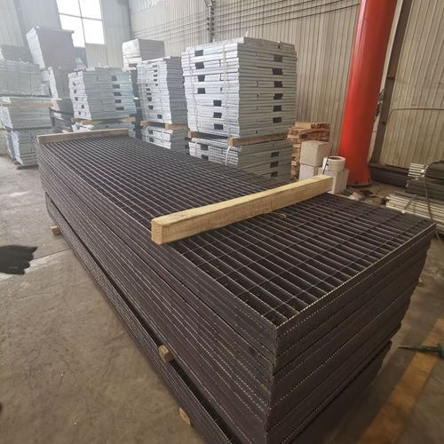 線上線下買鋼格柵有啥區(qū)別？看完再下單不后悔