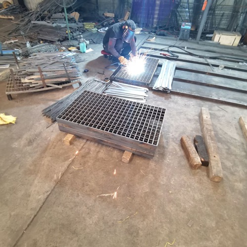 從工業(yè)到民用，鋼格柵到底好在哪？答案在這