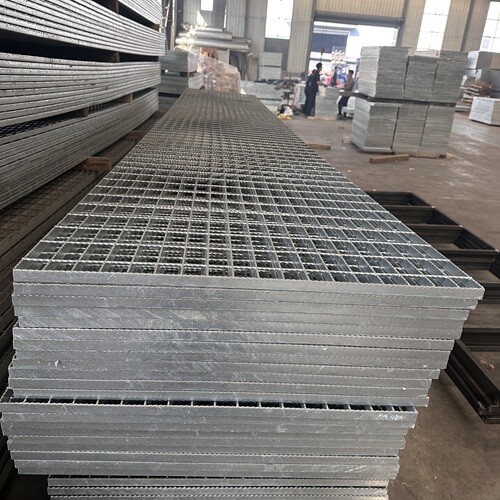 鋼格柵板的天花板級(jí)應(yīng)用你見(jiàn)過(guò)嗎