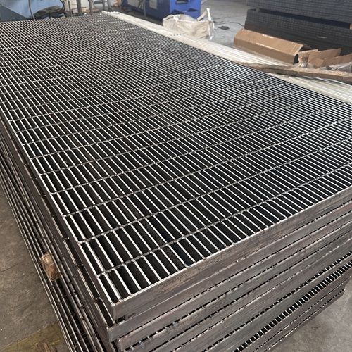 鋼格板采購只看價(jià)格？90%的人栽在這一點(diǎn)上